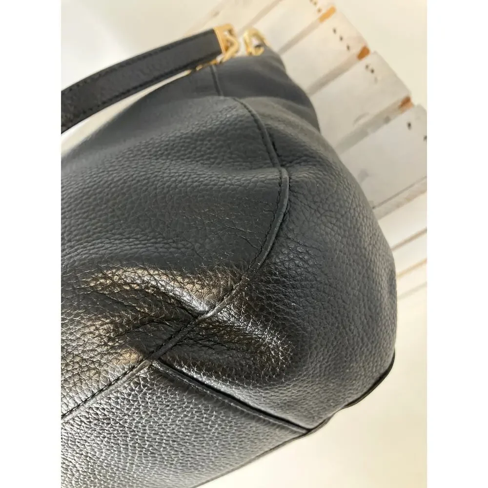 MICHAEL KORS, LARGE BLACK PEBBLED LEATHER HANDBAG